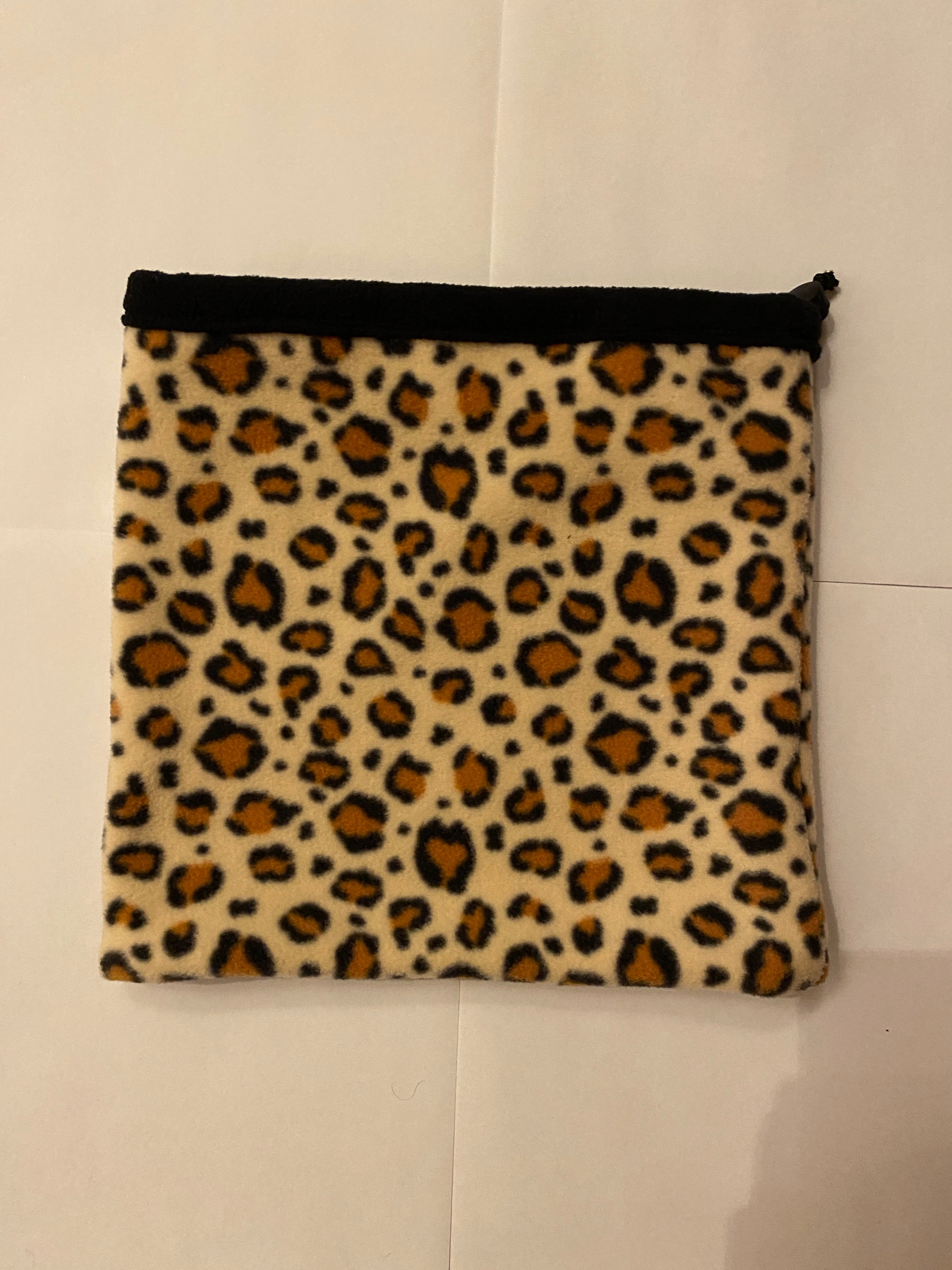 Basic leopard & black