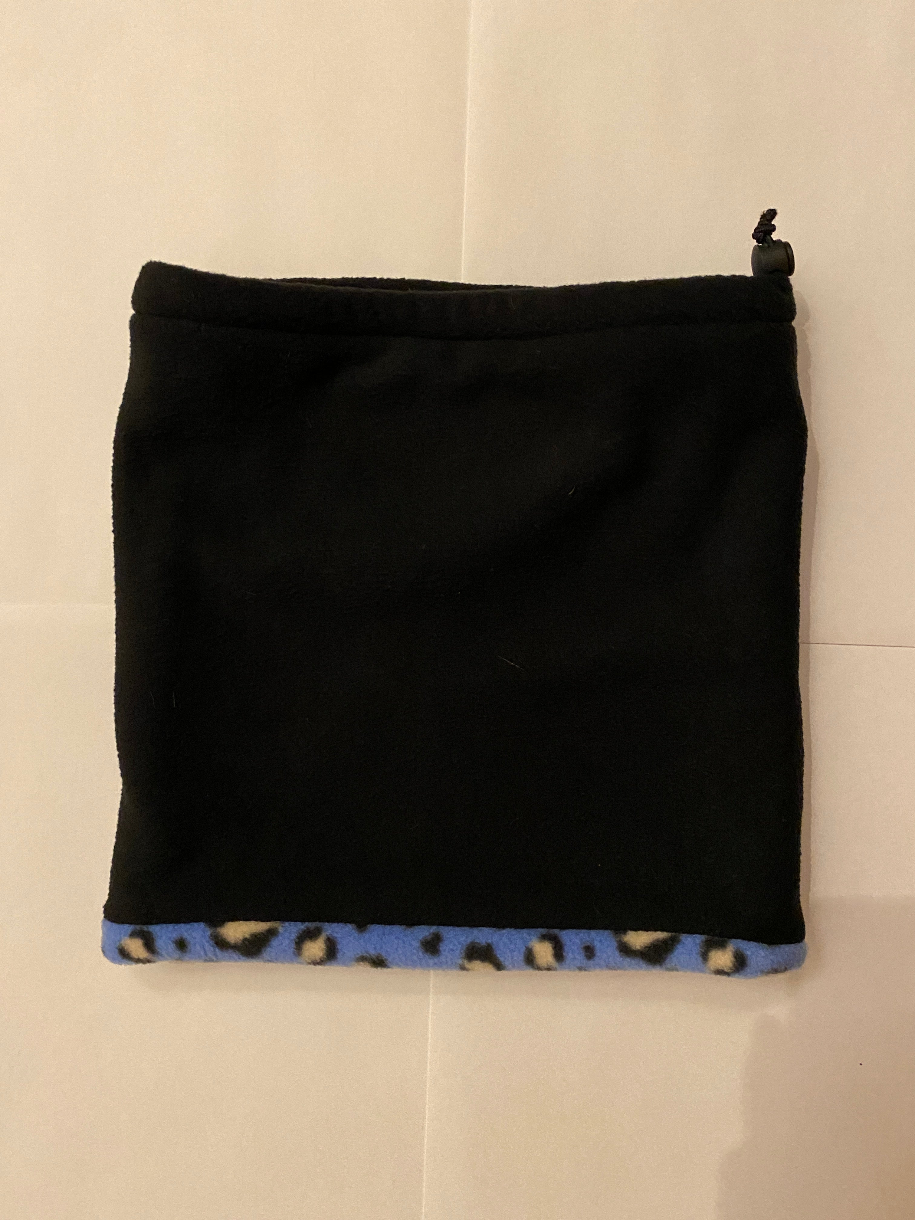 Blue leopard and black