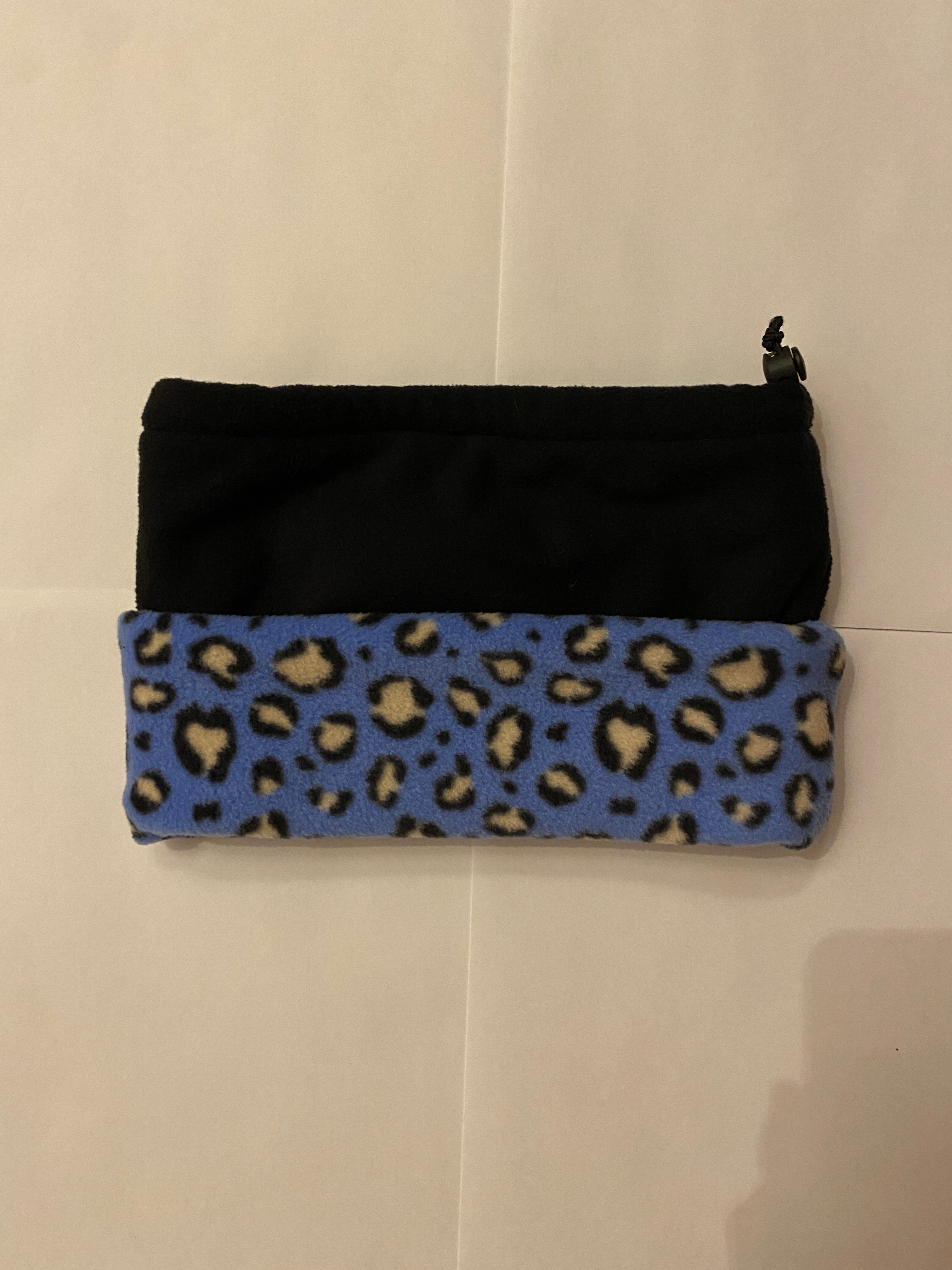 Blue leopard and black